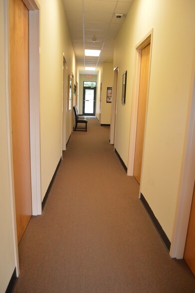 More Photos Of 34 Oleander Dr, Clayton General Retail For Lease