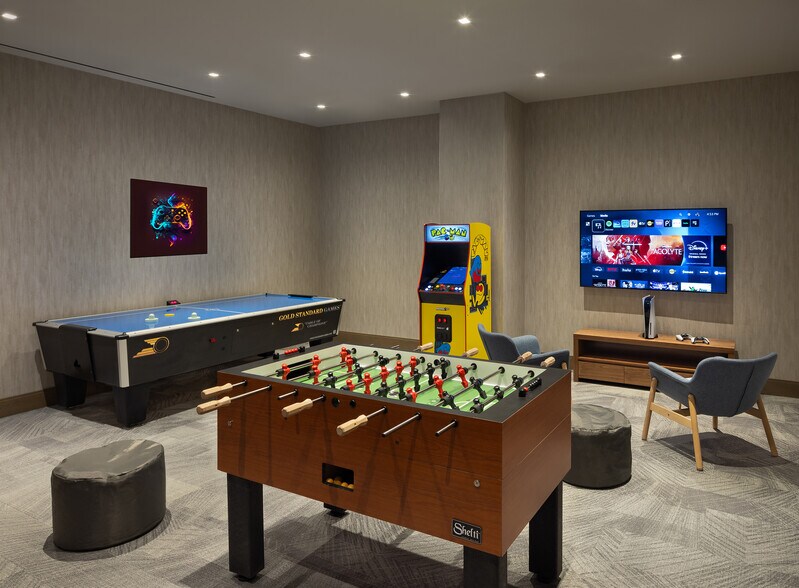 More Photos Of 60 Wharf Dr, Brooklyn Apartments For Lease