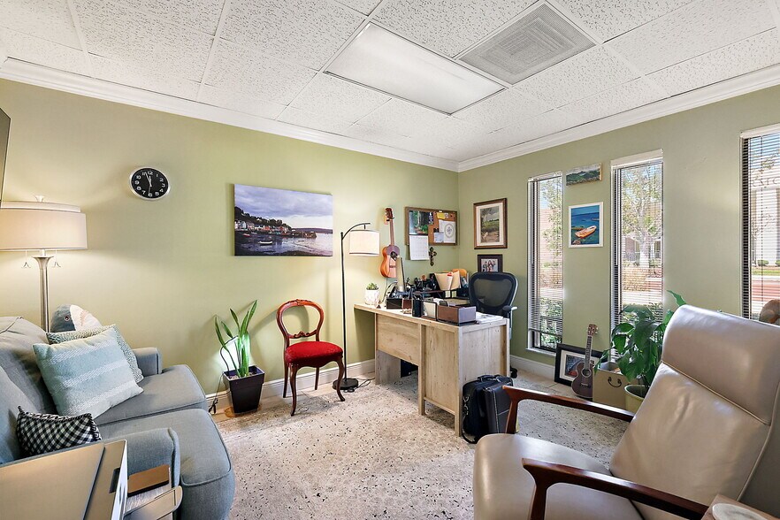 More Photos Of 609 W Montrose St, Clermont Office For Sale