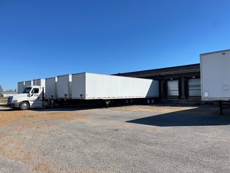 More Photos Of 1425 Ohlendorf Rd, Osceola Manufacturing For Sale