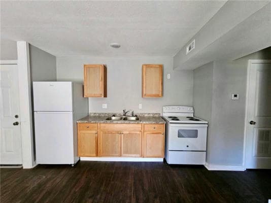 More Photos Of 5401 E 27th Ter, Kansas City Apartments For Sale