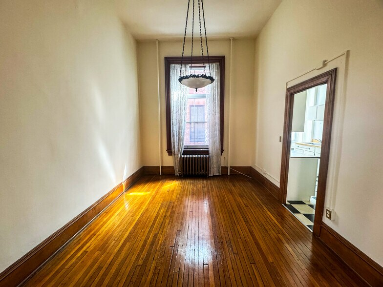 More Photos Of 1316 Eutaw Pl, Baltimore Apartments For Sale