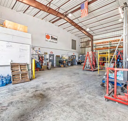 More Photos Of 936 Old Dixie Hwy, Vero Beach Warehouse For Lease