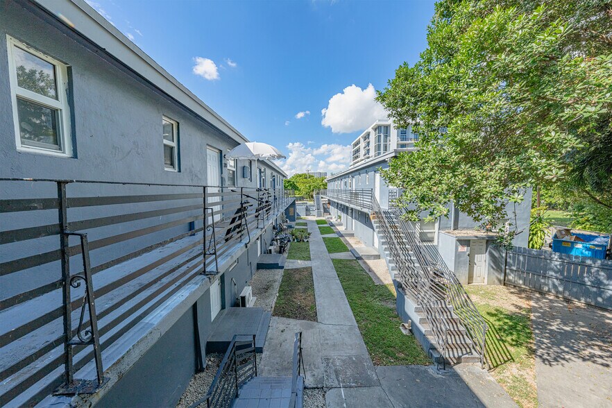 More Photos Of 1177 NW 8th Street Rd, Miami Apartments For Sale