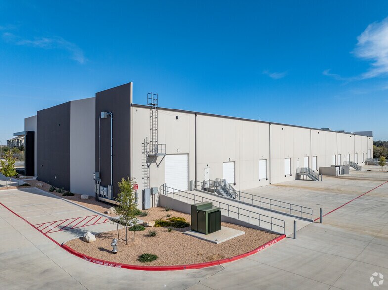More Photos Of Hero Way West, Leander Unknown For Lease