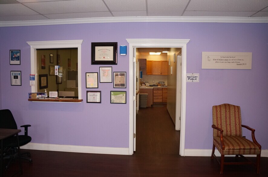 More Photos Of 1011-1025 W Fort Williams St, Sylacauga Office For Lease