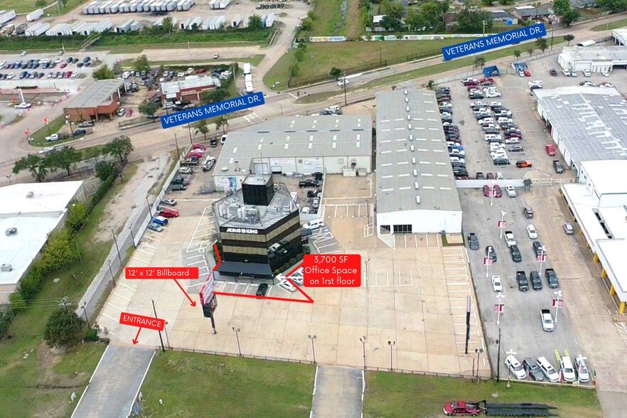 More Photos Of 8245 North Fwy, Houston Unknown For Lease