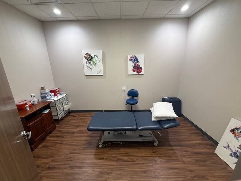 More Photos Of 1580 US Highway 287 N, Mansfield Medical For Sale