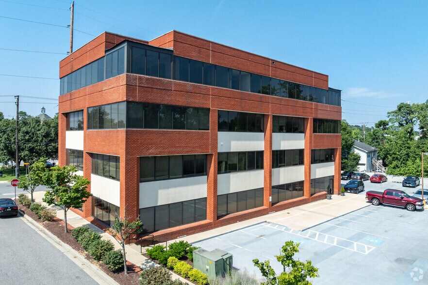 More Photos Of 2448 Holly Ave, Annapolis Medical For Lease