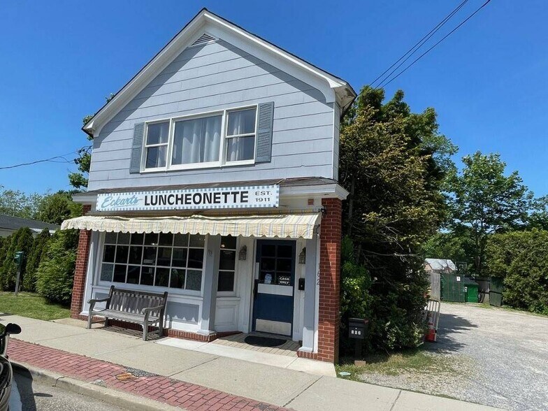 More Photos Of 162 Mill Rd, Westhampton Beach Storefront Retail Residential For Sale