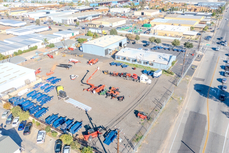 More Photos Of 15286 Arrow Route, Fontana Warehouse For Lease