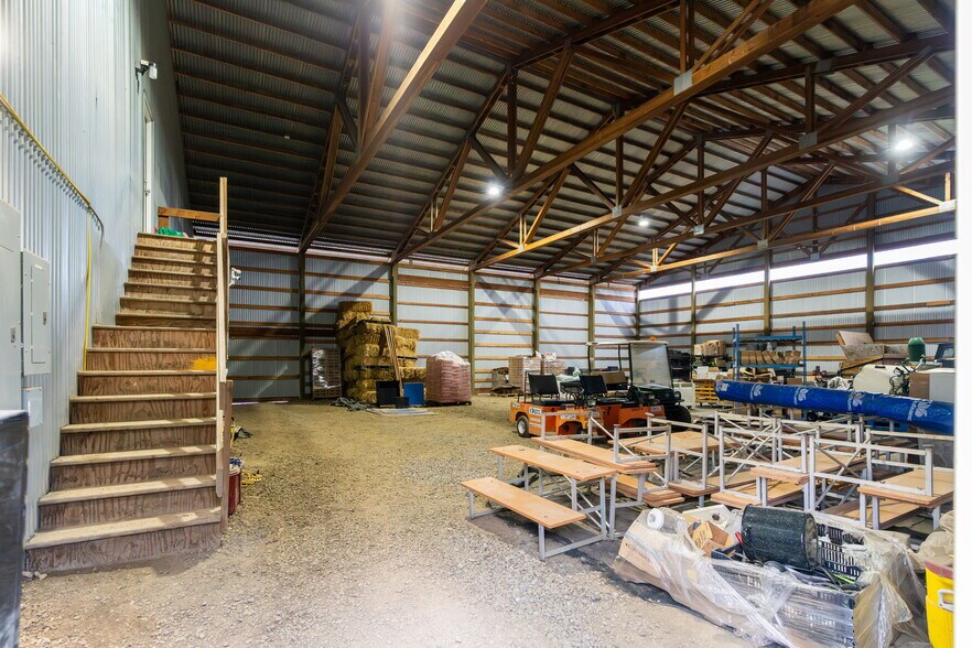 More Photos Of 1355 N Barlow St, Cornelius Winery Vineyard For Sale