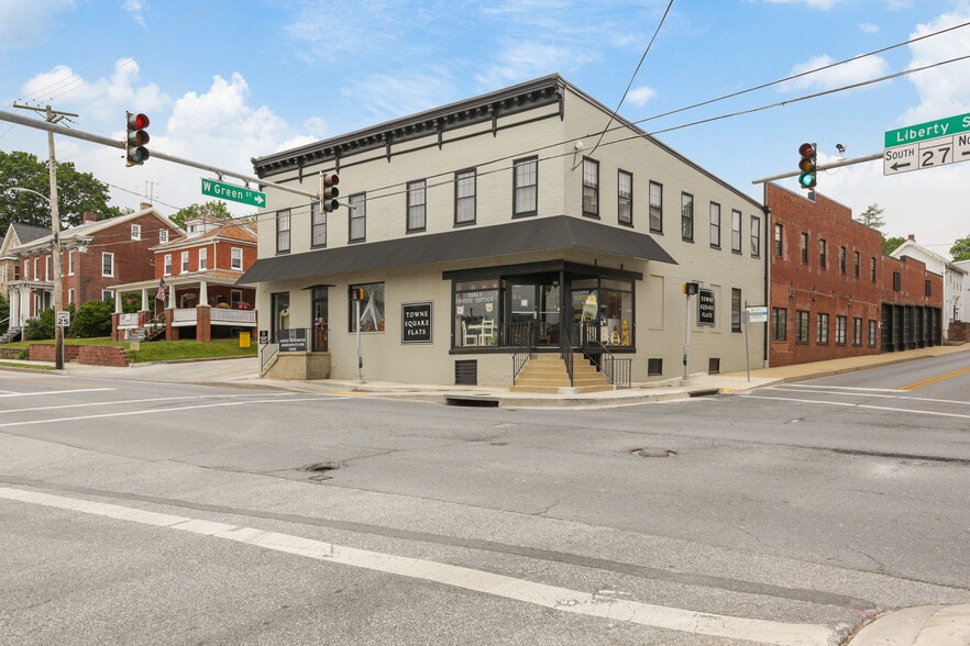 More Photos Of 28 Liberty St, Westminster Apartments For Lease