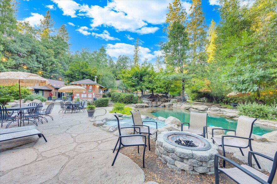 More Photos Of 22732 Middle Camp rd, Sonora Hotel For Sale