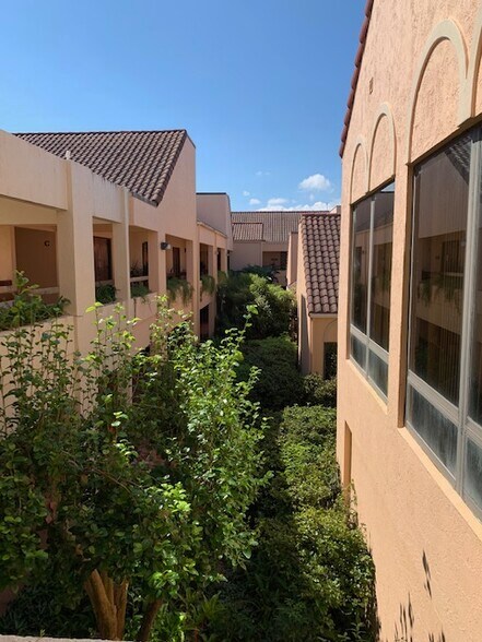 More Photos Of 900 SE Ocean Blvd, Stuart Medical For Lease