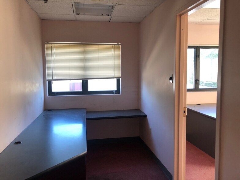 More Photos Of 385 Merrick Ave, East Meadow Medical For Sale