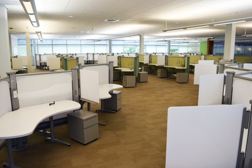 More Photos Of 355 Ledgelawn Dr, Conway Office For Lease