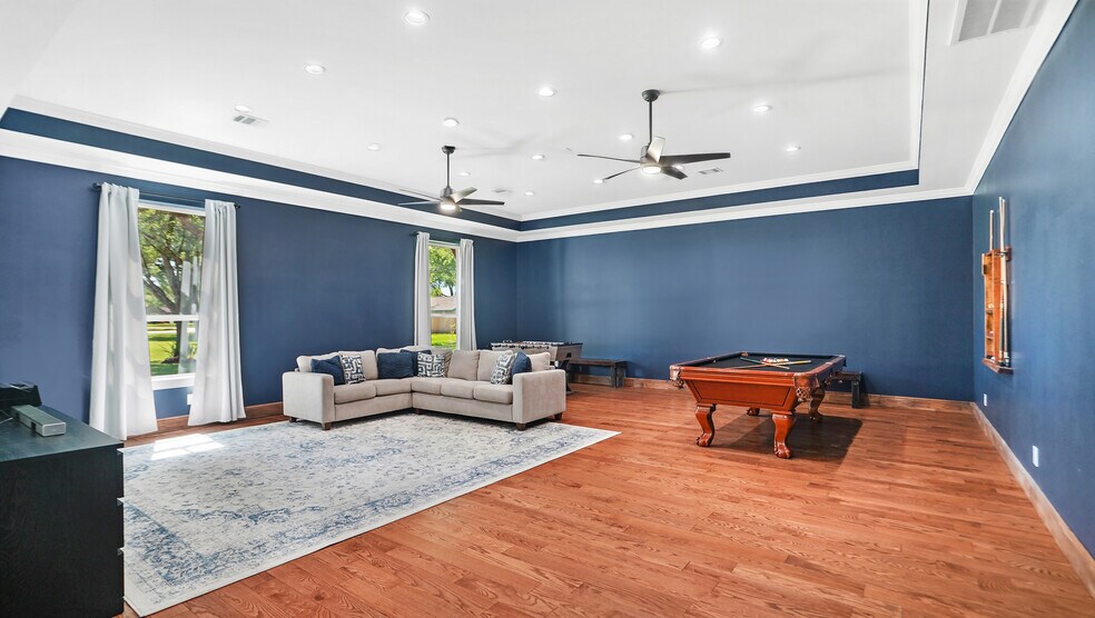 More Photos Of 10511 W Hidden Lake Ln, Richmond Specialty For Sale