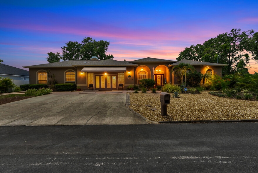 More Photos Of 7816 Marigold Ave, Tampa Specialty For Sale