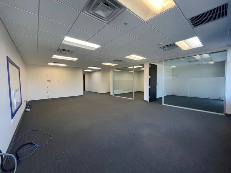 More Photos Of 1482 E Williams Field Rd, Gilbert Unknown For Lease