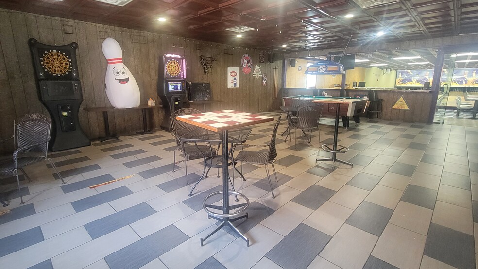 More Photos Of 3156 State St, Caledonia Bowling Alley For Sale