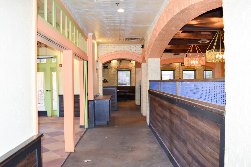 More Photos Of 6709 Slide Rd, Lubbock General Retail For Sale