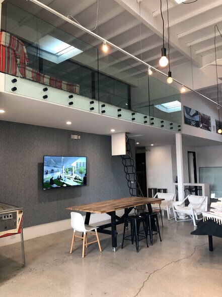 More Photos Of 6086 Comey Ave, Los Angeles Loft Creative Space For Lease