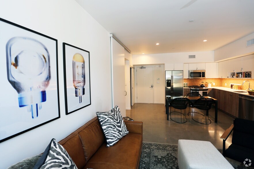 More Photos Of 8350-8358 Santa Monica Blvd, West Hollywood Apartments For Lease