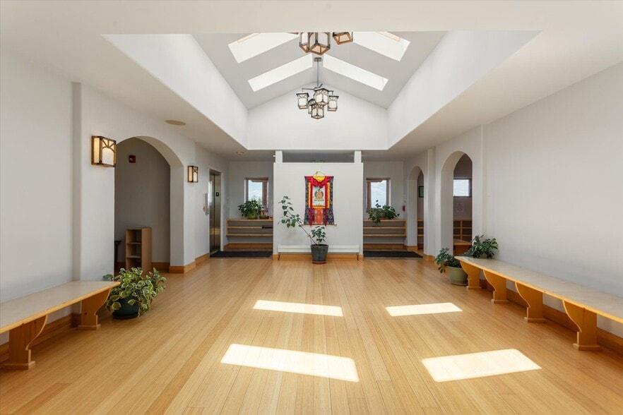 More Photos Of 2538 W Carefree Wy, Crestone Schools For Sale