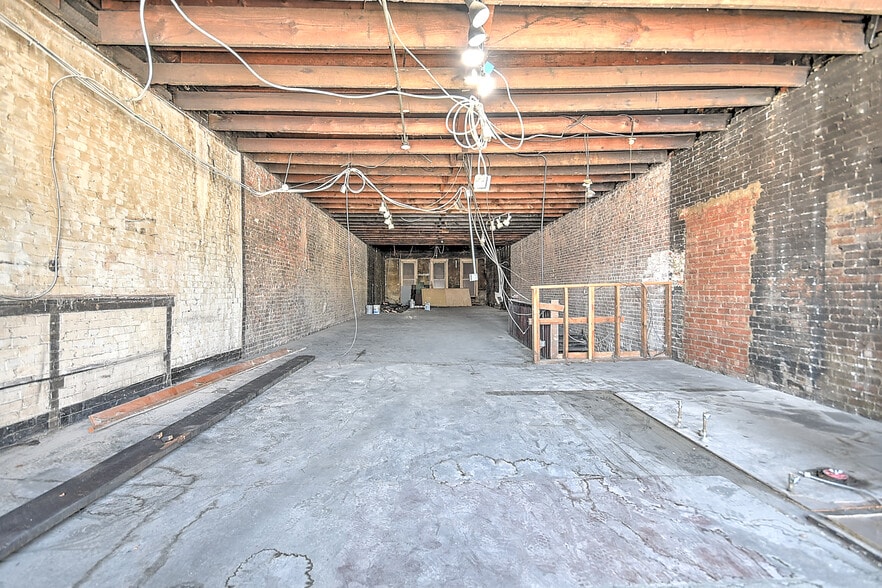 More Photos Of 531 State St, Bristol Storefront Retail Office For Sale