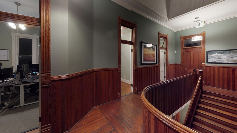 More Photos Of 109 E 10th St, Austin Loft Creative Space For Sale