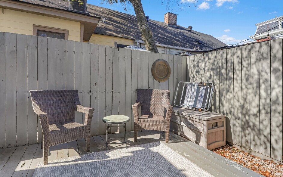 More Photos Of 510 Nicoll St, Savannah Hospitality For Sale