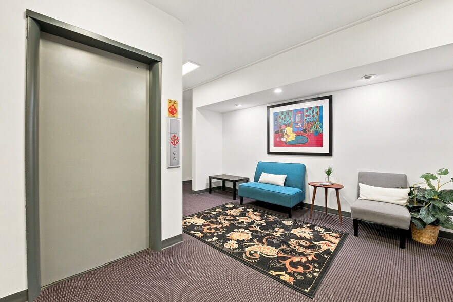 More Photos Of 31 W Downer Pl, Aurora Office For Sale