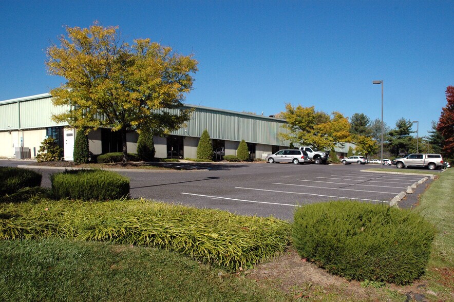 More Photos Of 97 Foster Rd, Moorestown Warehouse For Lease