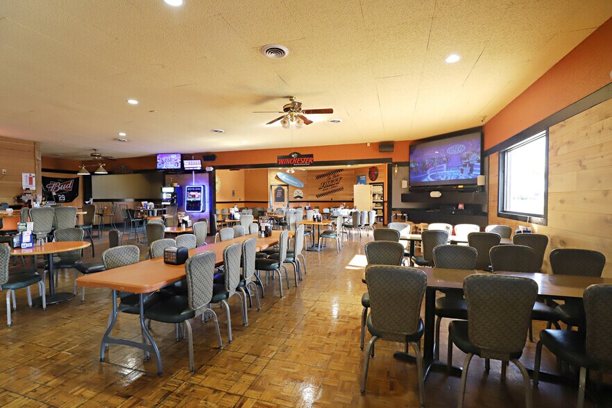 More Photos Of 15952 Oakley Rd, Chesaning Freestanding For Sale