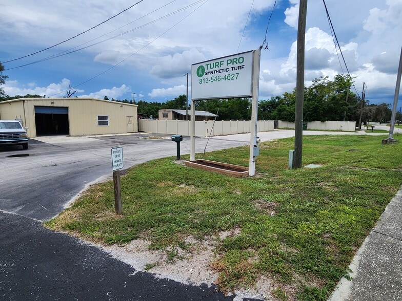More Photos Of 17910 41 Hwy N, Lutz Industrial For Lease