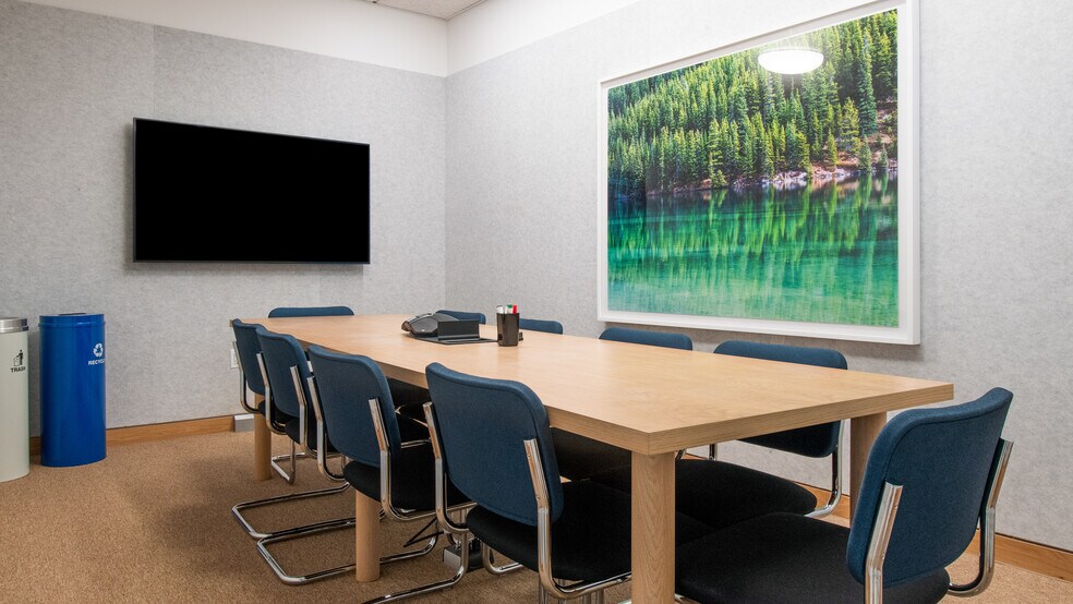 More Photos Of 7272 Wisconsin Ave, Bethesda Office For Sale