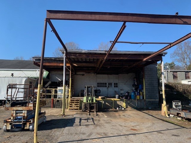 More Photos Of 1814 US Highway 70 SW, Hickory Manufacturing For Sale