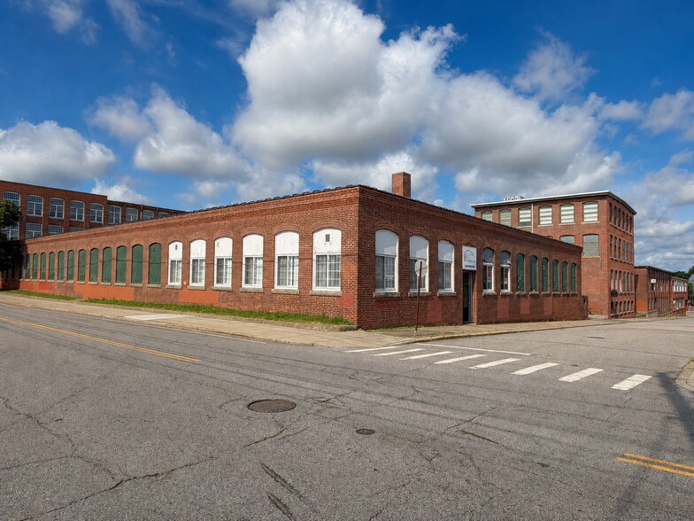 More Photos Of 358 Lowden St, Pawtucket Manufacturing For Sale