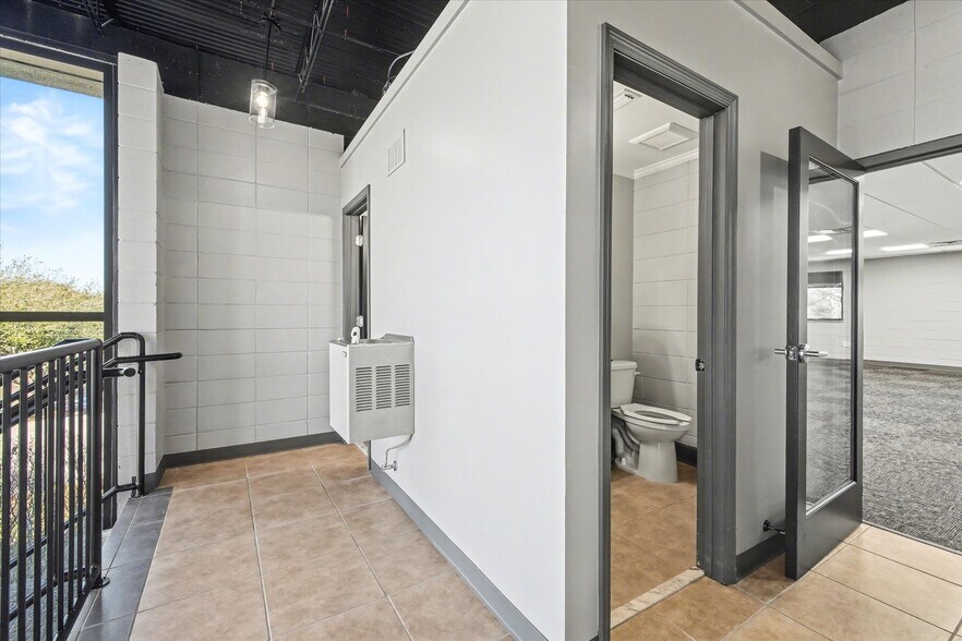 More Photos Of 369 Office Plaza Dr, Tallahassee Office For Lease