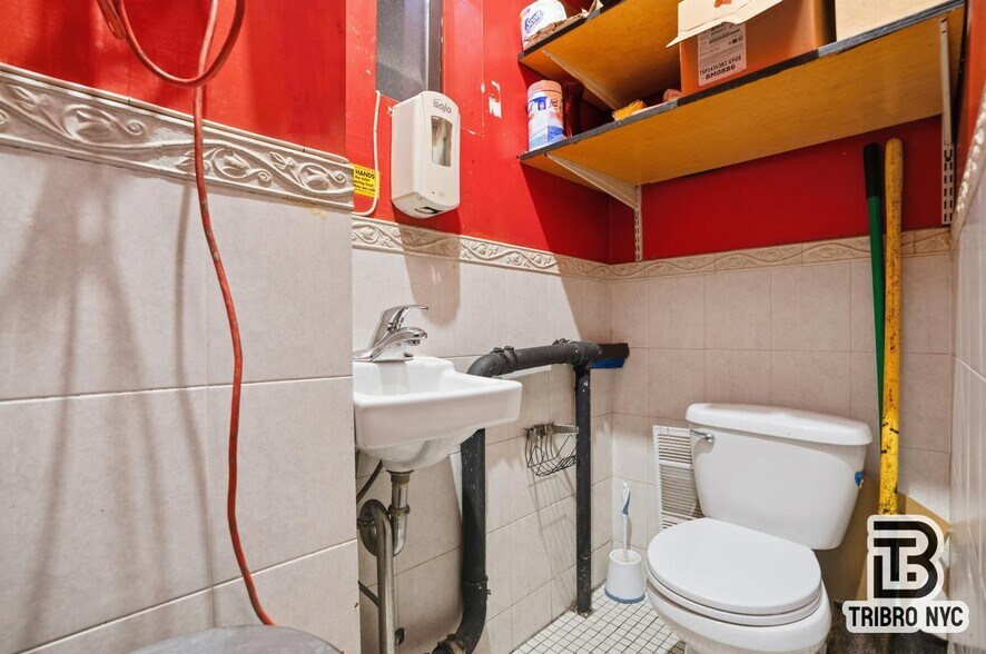 More Photos Of 256 E 125th St, New York Apartments For Lease