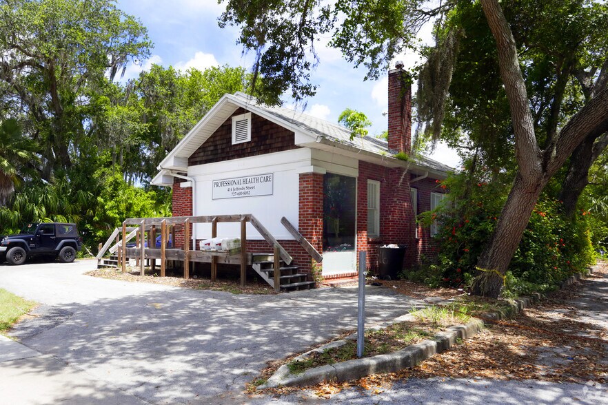 More Photos Of 414 Jeffords St, Clearwater Office For Sale