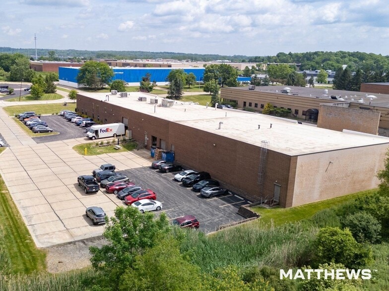 More Photos Of 30350 Bruce Industrial Pky, Solon Warehouse For Sale