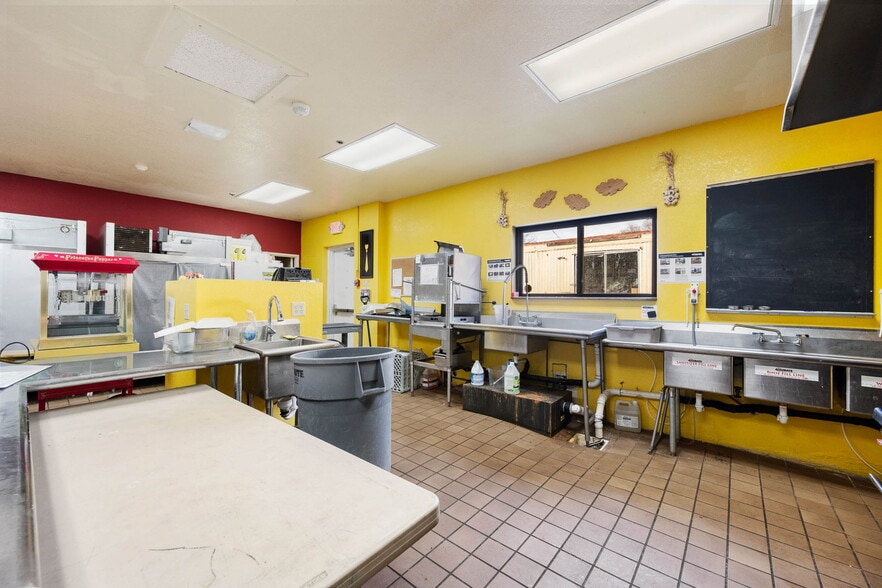 More Photos Of 1455 Willow Creek Rd, Prescott Religious Facility For Sale