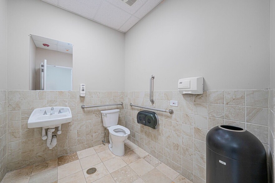 More Photos Of 263-265 Indian Head Rd, Kings Park Medical For Sale