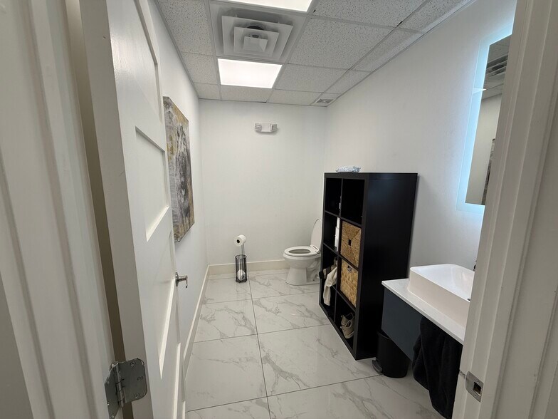 More Photos Of 12626A Dairy Ashford, Sugar Land Industrial For Sale