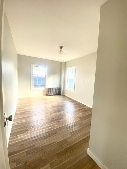More Photos Of 156 Broadway, Port Ewen Freestanding For Sale