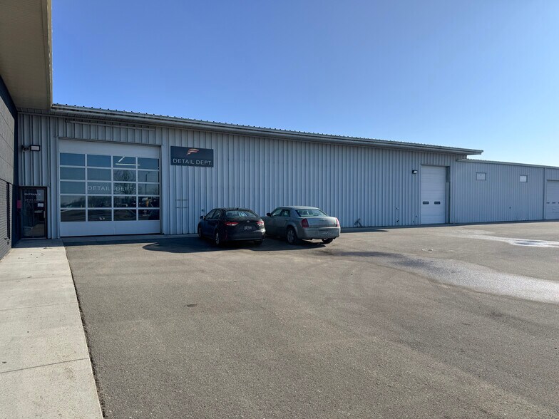 More Photos Of 712 Frontier Dr, Fergus Falls Service For Lease