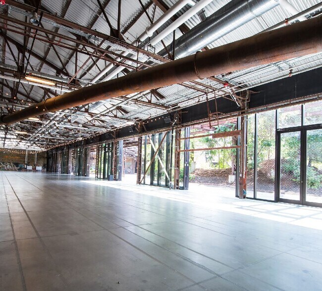 More Photos Of 550 Bayview Ave, Toronto Office For Lease
