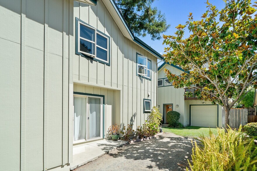 More Photos Of 518 Capitola Ave, Capitola Multifamily For Sale
